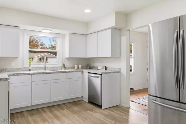 Youngstown, OH 44505,227 Greeley LN