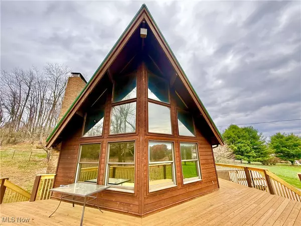 New Cumberland, WV 26047,70 Fox Run RD