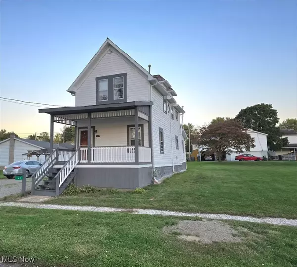 44 Kensington AVE, Zanesville, OH 43701