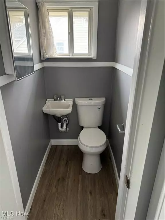 Cleveland, OH 44110,1362 E 187th ST