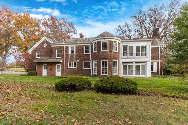 Warren, OH 44483,391 Golf DR NE