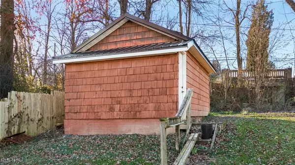 Roseville, OH 43777,213 N Main ST