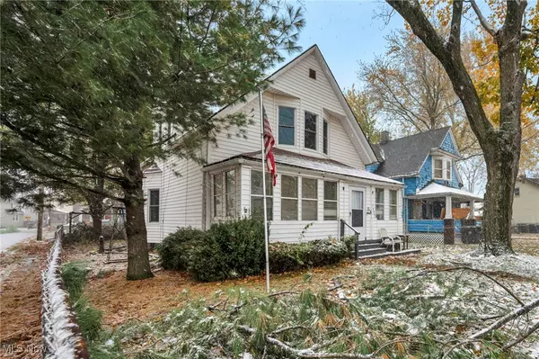 Cleveland, OH 44109,3887 W 17th ST