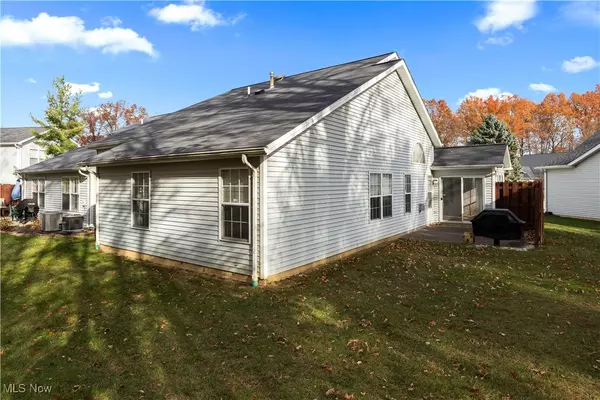North Olmsted, OH 44070,30621 Iris CT