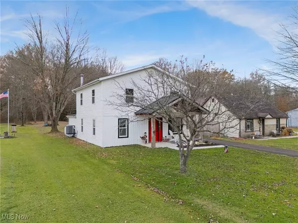 3793 Ranfield RD, Kent, OH 44240