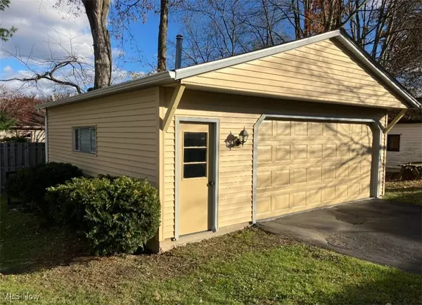 Hubbard, OH 44425,269 Westview AVE