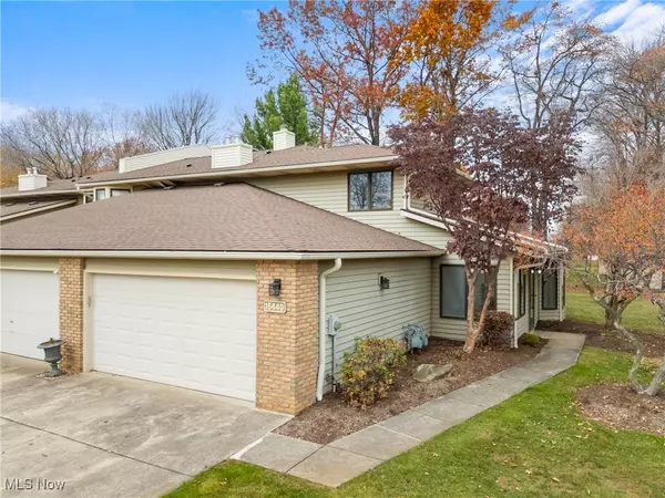 Middleburg Heights, OH 44130,15440 Roxboro DR