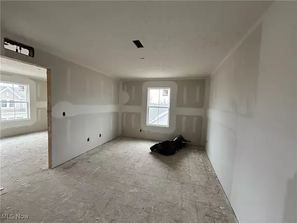 Willoughby, OH 44094,5079 Shepherds Glen