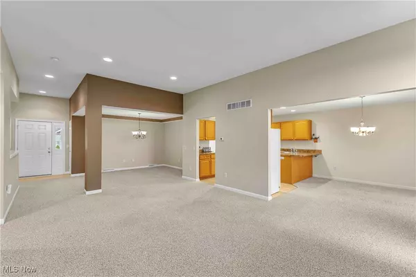 Warren, OH 44481,12 Danbury CT NW