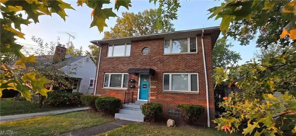 Barberton, OH 44203,617 E Robinson AVE