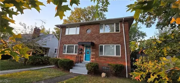 617 E Robinson AVE, Barberton, OH 44203