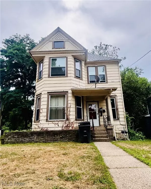 51 Oakdale AVE, Akron, OH 44302