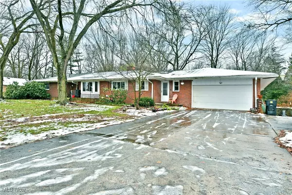 918 North RD SE, Warren, OH 44484