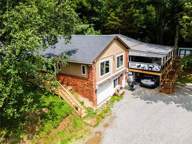 34056 State Route 30, Lisbon, OH 44432