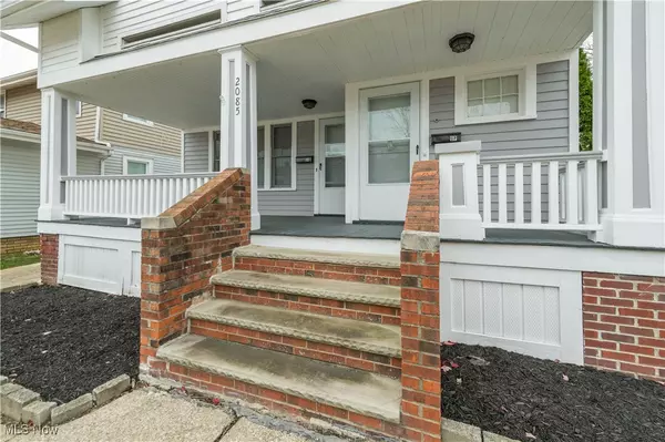 Lakewood, OH 44107,2085 Chesterland AVE