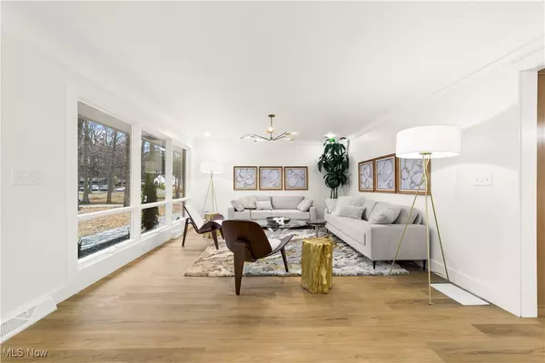 South Euclid, OH 44143,660 Parkside BLVD