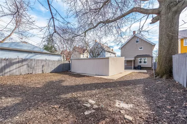 Cleveland, OH 44102,2092 W 101st ST