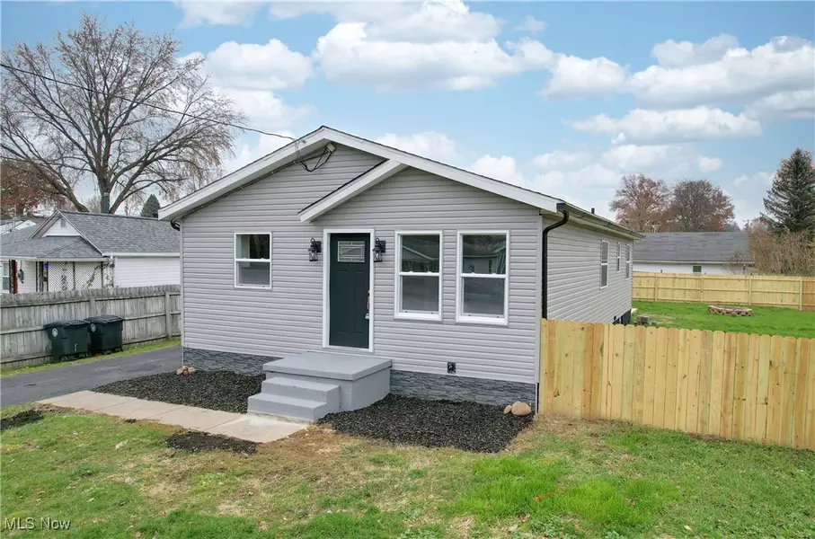 681 Stevenson AVE, Akron, OH 44312