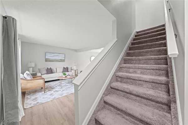 Stow, OH 44224,5112 Commanche TRL