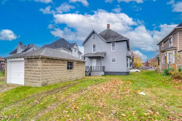 Canton, OH 44703,811 Troy PL NW