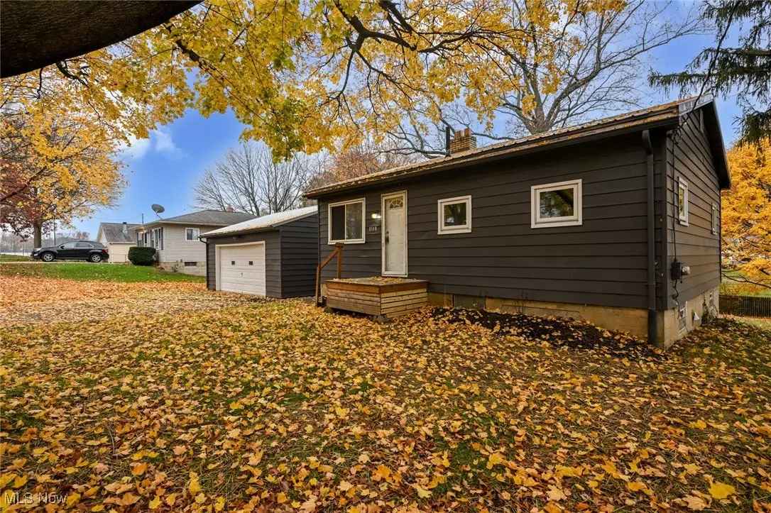 Akron, OH 44312,1108 Stinard AVE