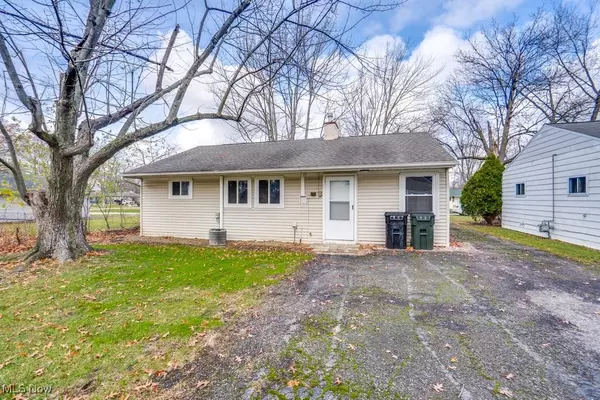 Elyria, OH 44035,415 Ambler DR