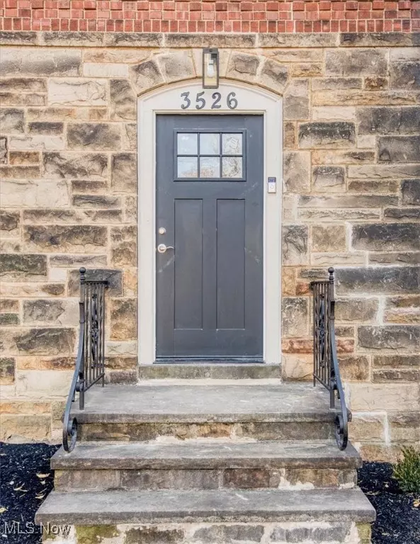 University Heights, OH 44118,3526 Raymont BLVD