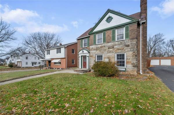 Shaker Heights, OH 44120,16809 Scottsdale BLVD