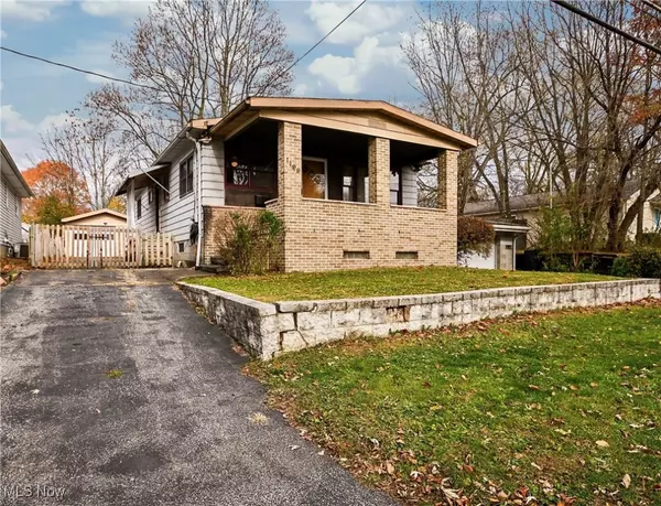 Akron, OH 44314,1199 Iona AVE