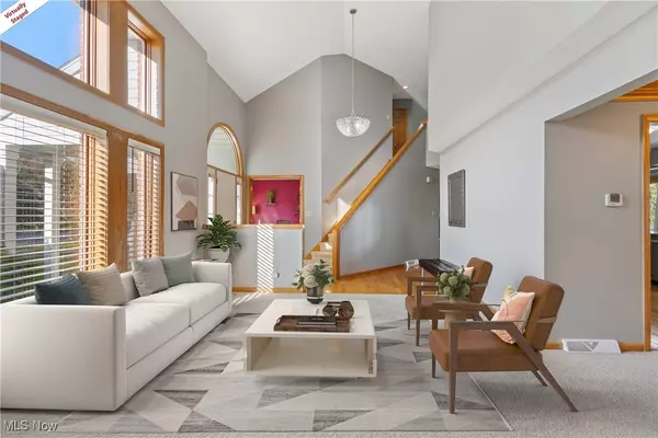 Stow, OH 44224,2973 Mourning Dove CIR