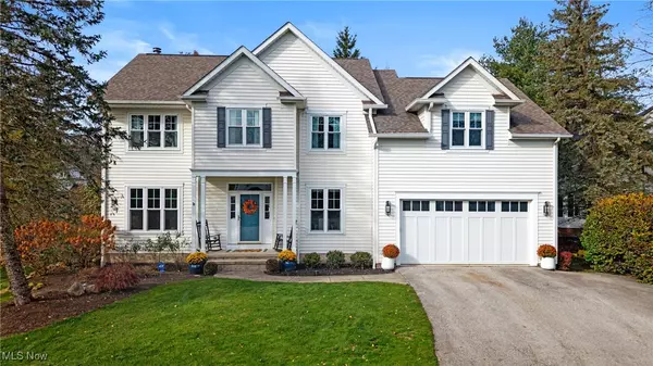 Chagrin Falls, OH 44022,170 Sundew LN