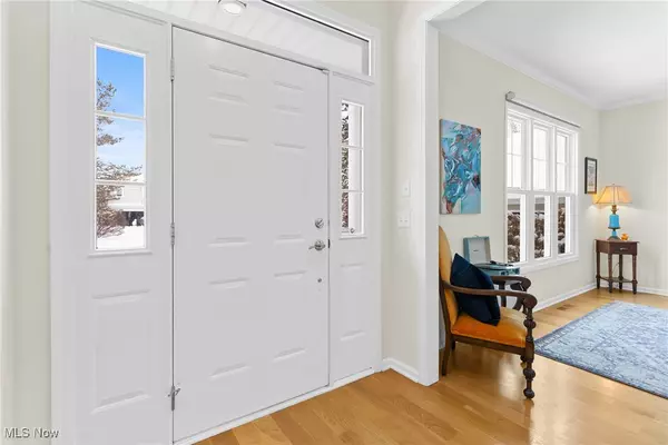 Chagrin Falls, OH 44022,170 Sundew LN