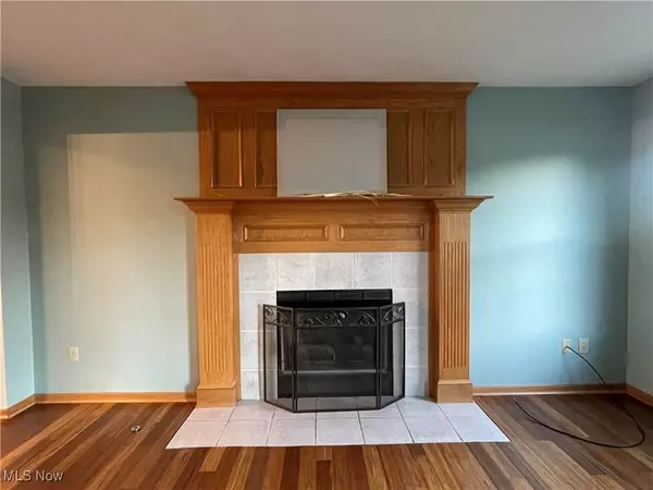 Wadsworth, OH 44281,854 Longbrook DR