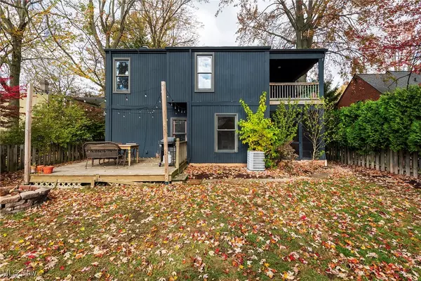 Bay Village, OH 44140,31117 Walker RD