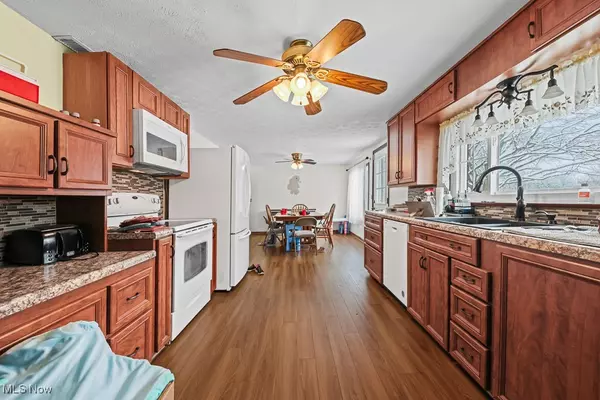 East Canton, OH 44730,6290 15th ST NE