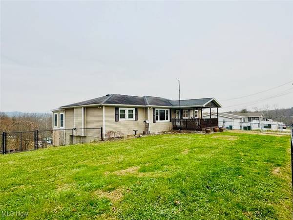 118 Blennerhassett Heights, Washington, WV 26181