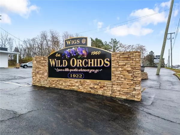 Canton, OH 44708,1922 Whipple AVE NW