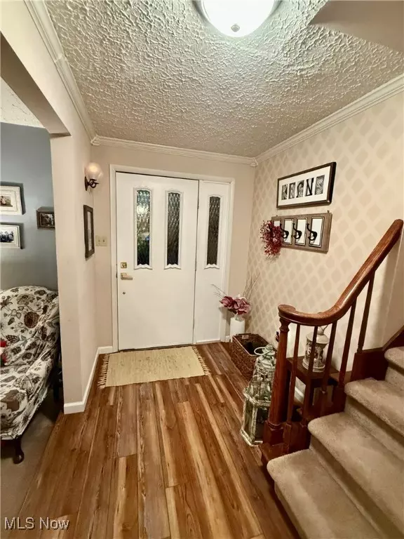 Follansbee, WV 26037,939 Robin Hood LN