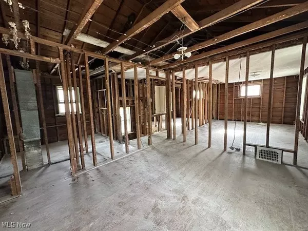 Euclid, OH 44123,311 E 241st ST