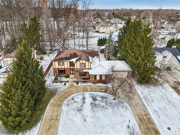 North Royalton, OH 44133,4450 Sir Robert AVE