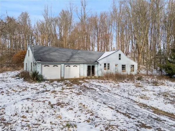 Louisville, OH 44641,5334 Maplegrove AVE