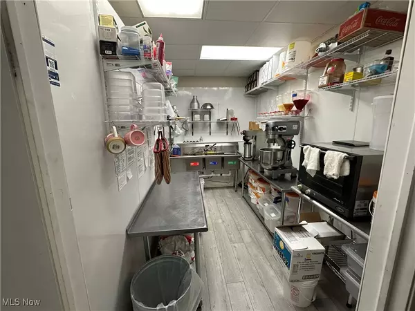 Grafton, OH 44044,35129 Royalton RD