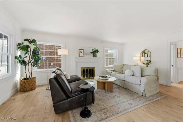 Fairview Park, OH 44126,21437 Hillsdale AVE