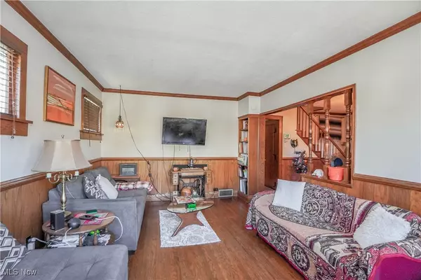 Massillon, OH 44647,2527 Lincoln WAY NW