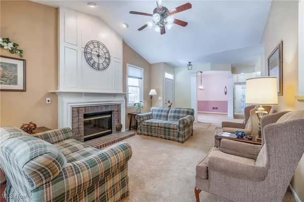 Twinsburg, OH 44087,2969 Country Club LN #14LN