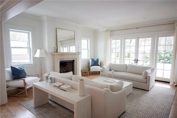 Chagrin Falls, OH 44022,47 Hall ST