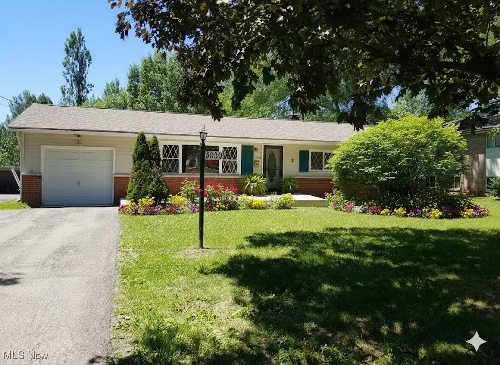 Youngstown, OH 44505,3030 Green Acres DR