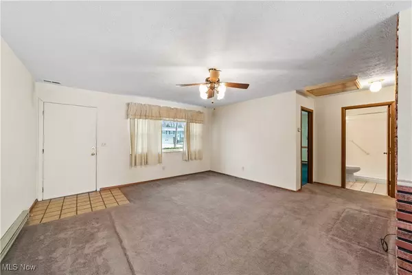 Brunswick Hills, OH 44212,615 Jeanette ST