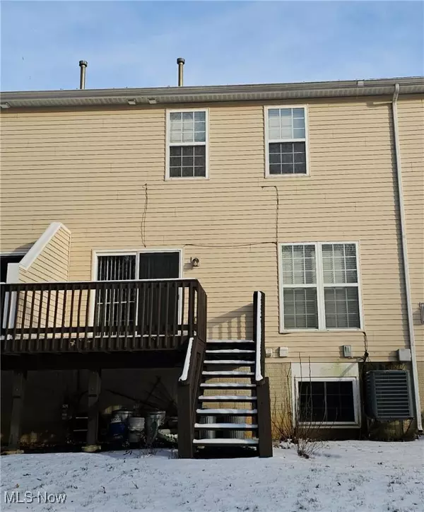 Amherst, OH 44001,953 Longitude LN