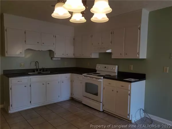 Hope Mills, NC 28348,3612 Metric DR